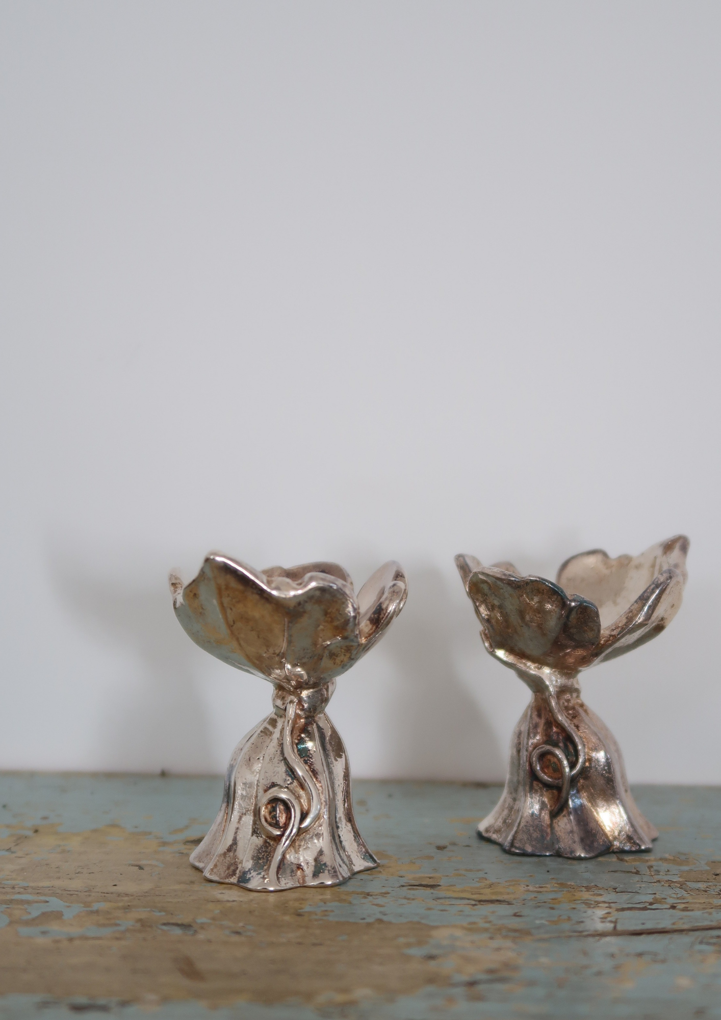 Objet ancien feuille de vigne en métal argenté