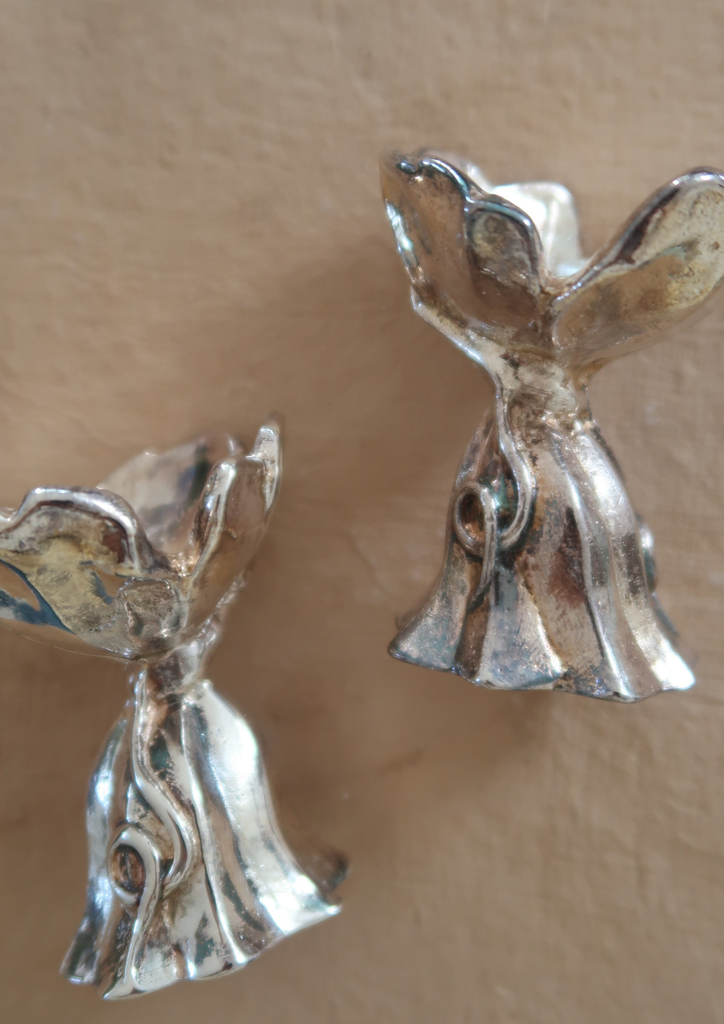 Objet ancien feuille de vigne en métal argenté