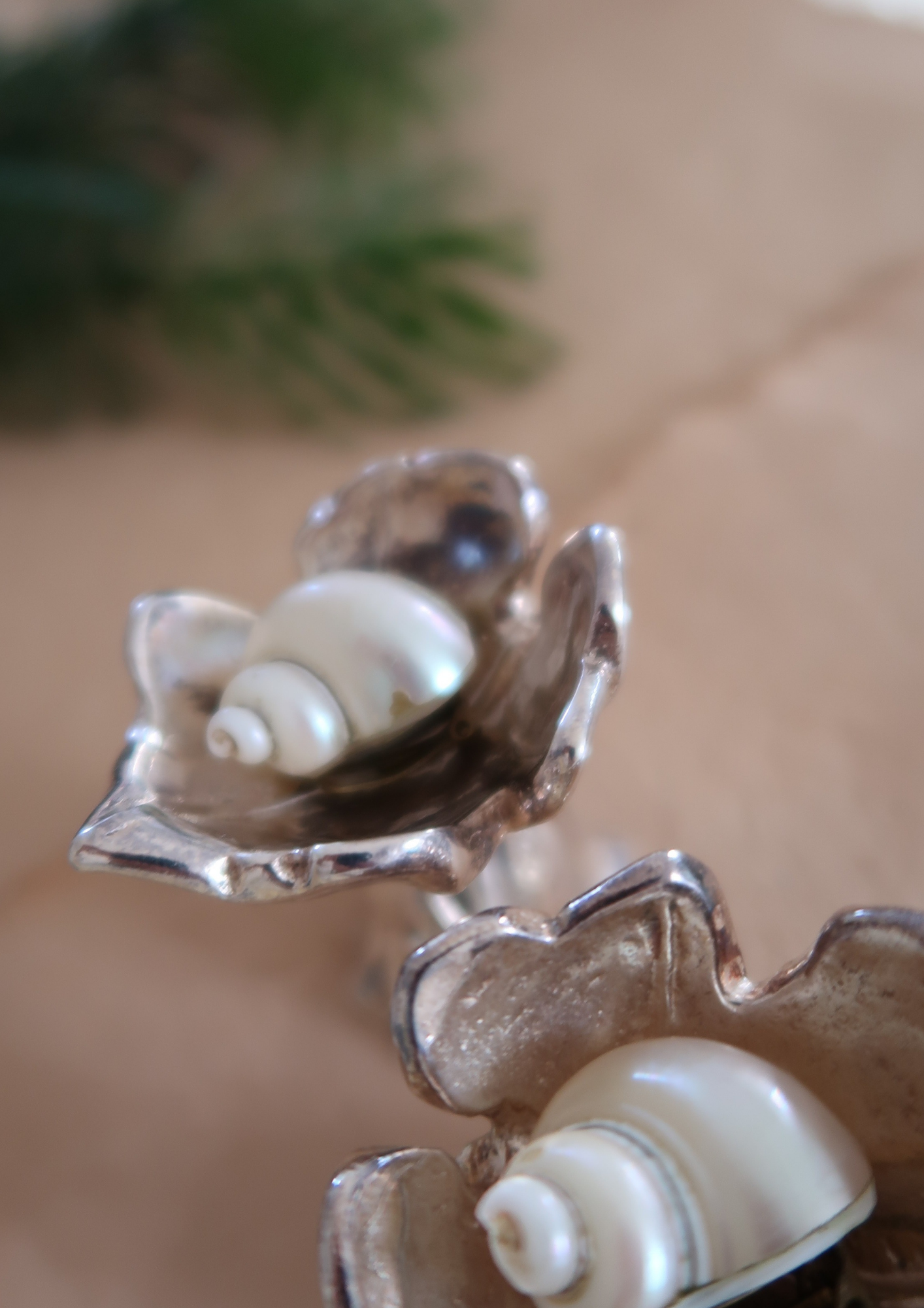 Objet ancien feuille de vigne en métal argenté