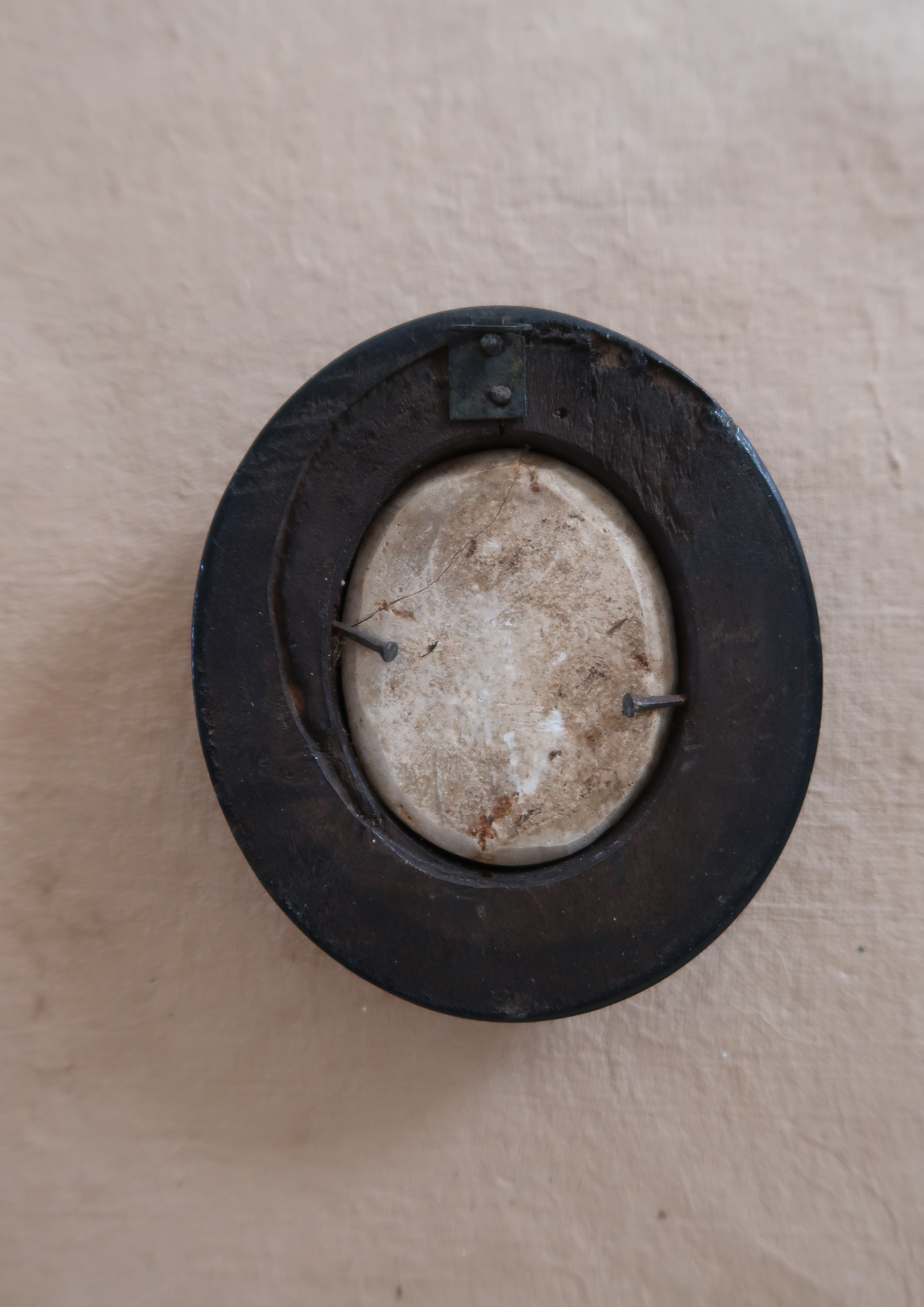 Ancien reliquaire sculpté et cadre Napoléon