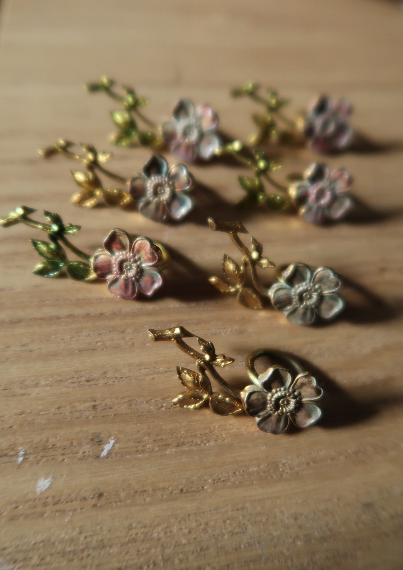 Petites fleurs en laiton doré (lot de 6)