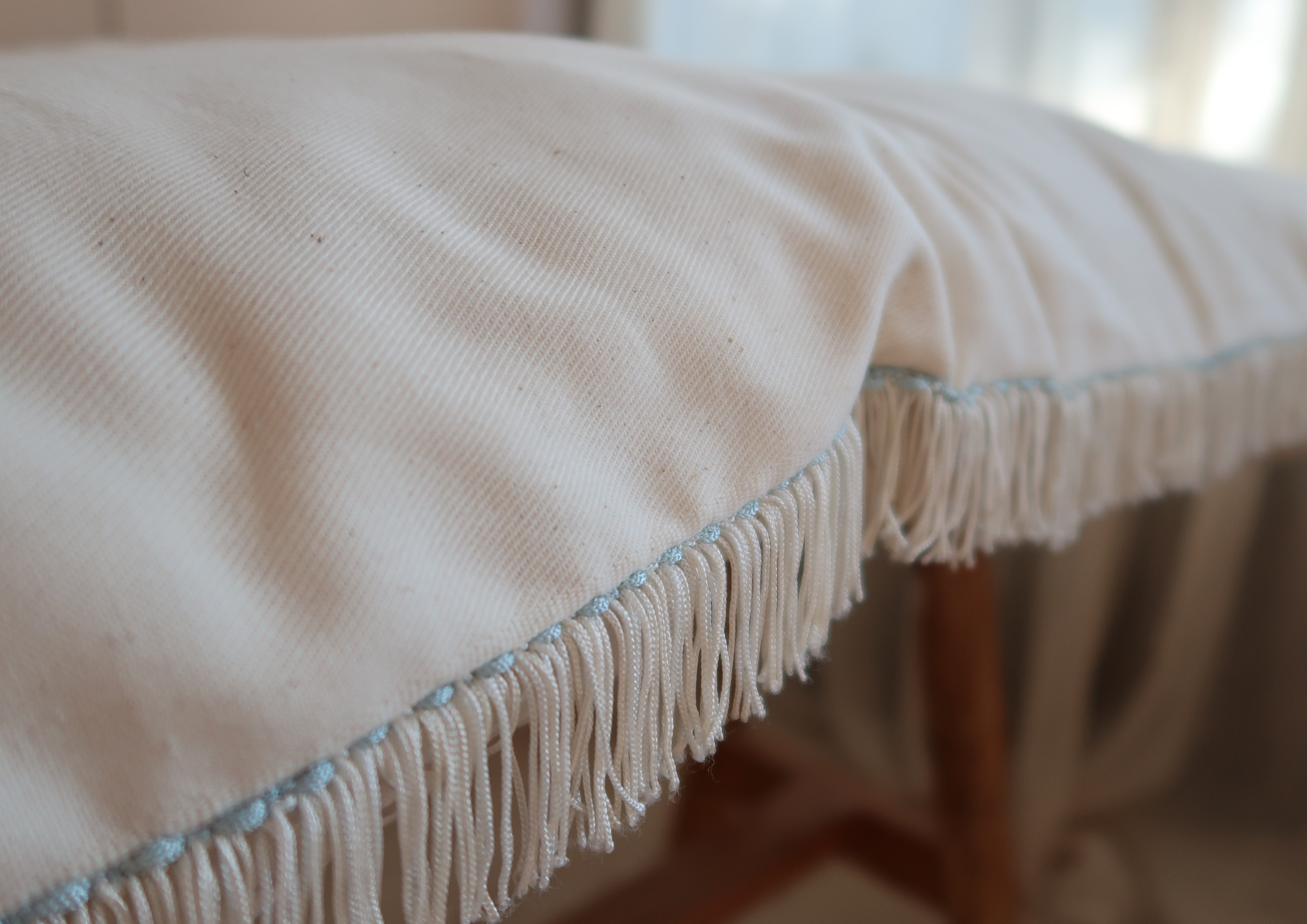 Grand coussin capitonné naturel 1m05