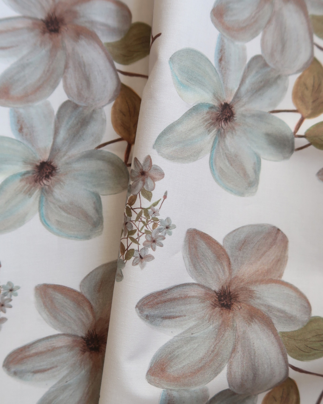 Tissu coton Fleurs Bleues