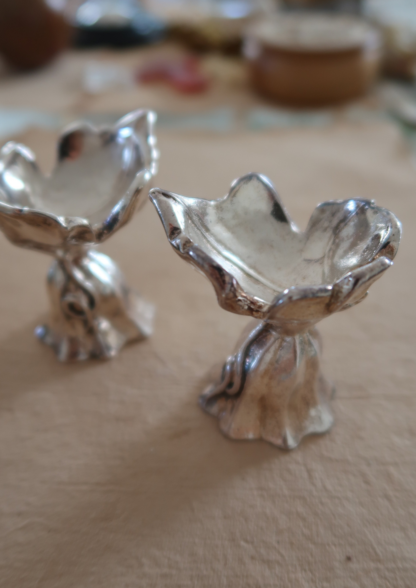 Objet ancien feuille de vigne en métal argenté