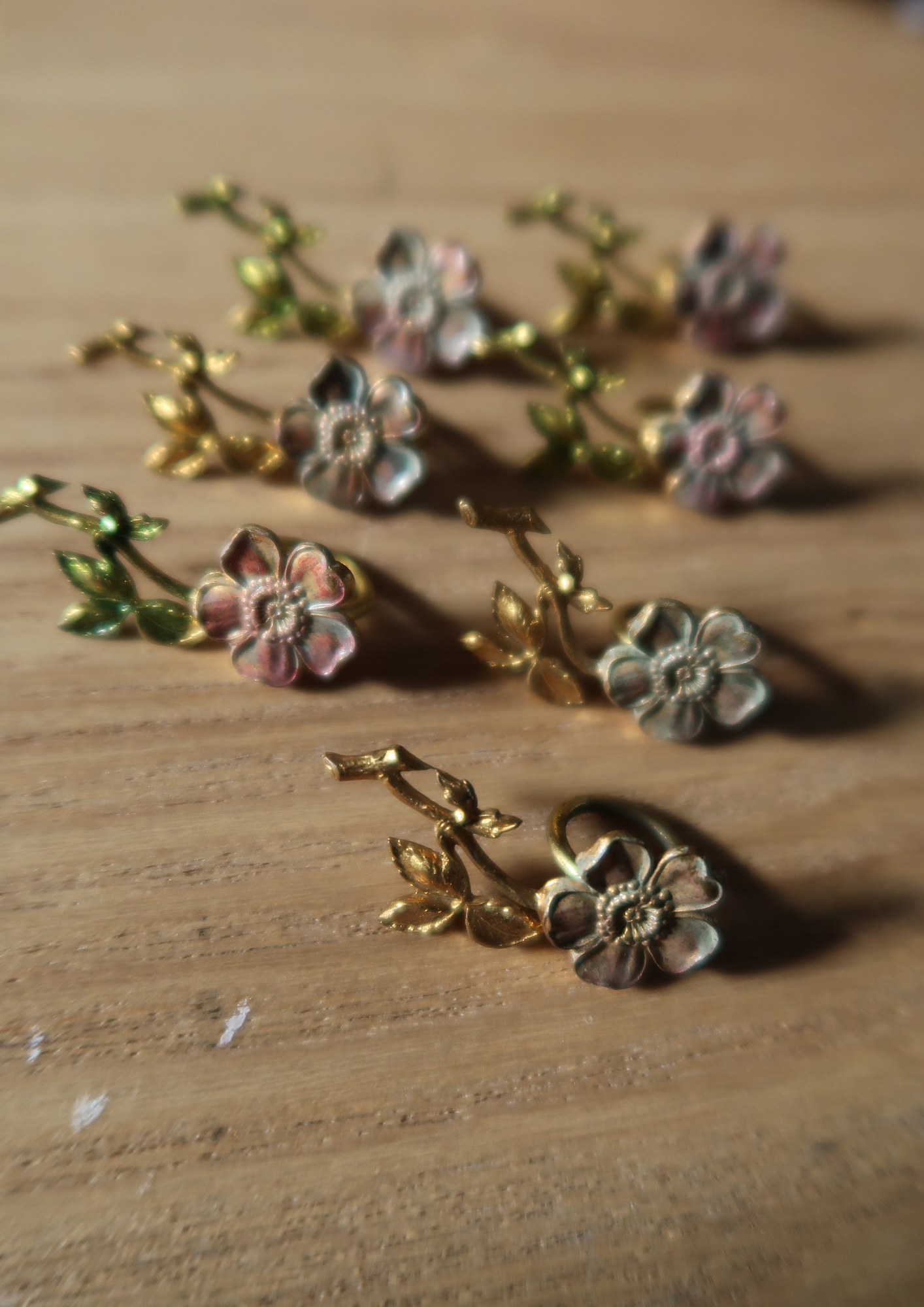 Petites fleurs en laiton doré (lot de 6)