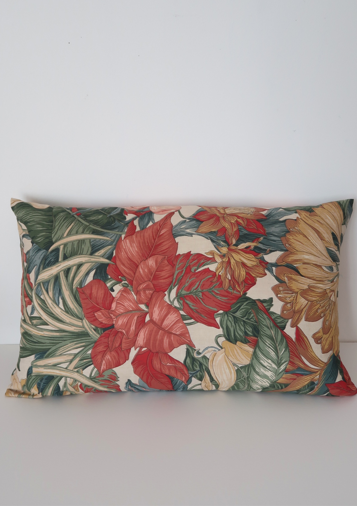 Coussin vintage Fleurs généreuses