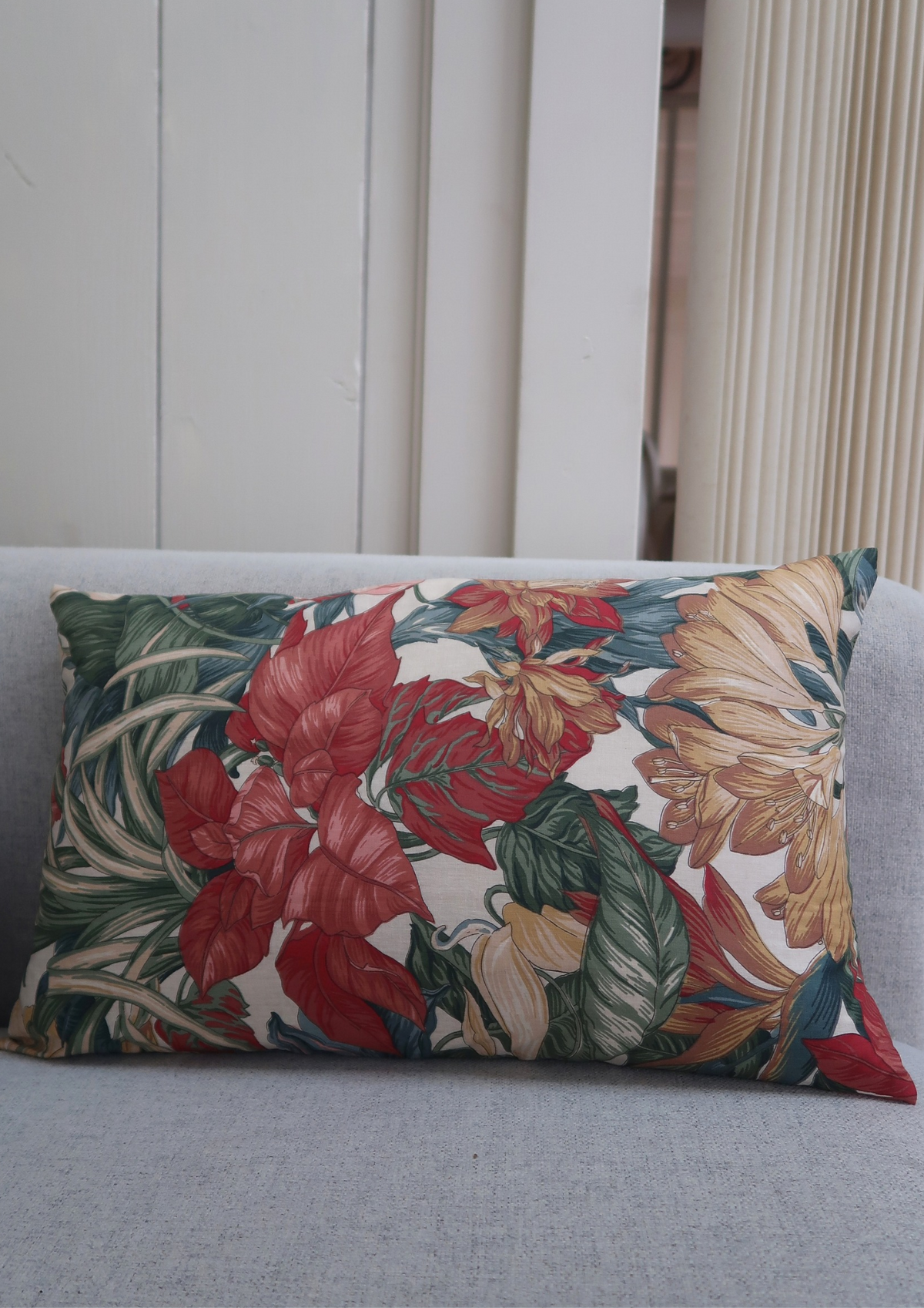 Coussin vintage Fleurs généreuses