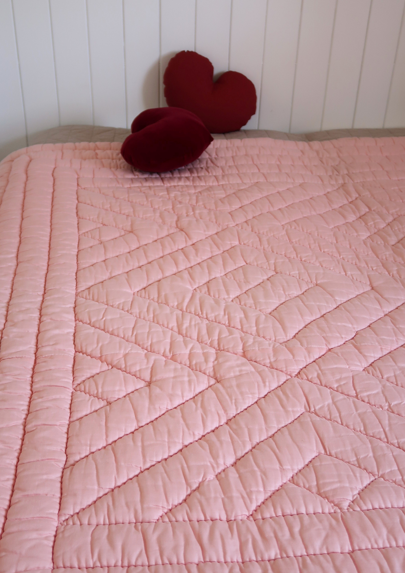 Ancien édredon couvre-lit matelassé