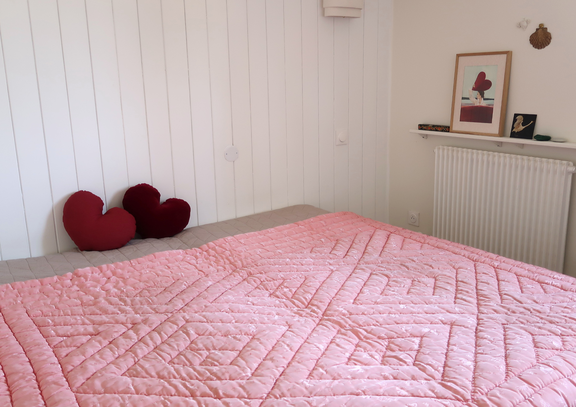 Ancien édredon couvre-lit matelassé