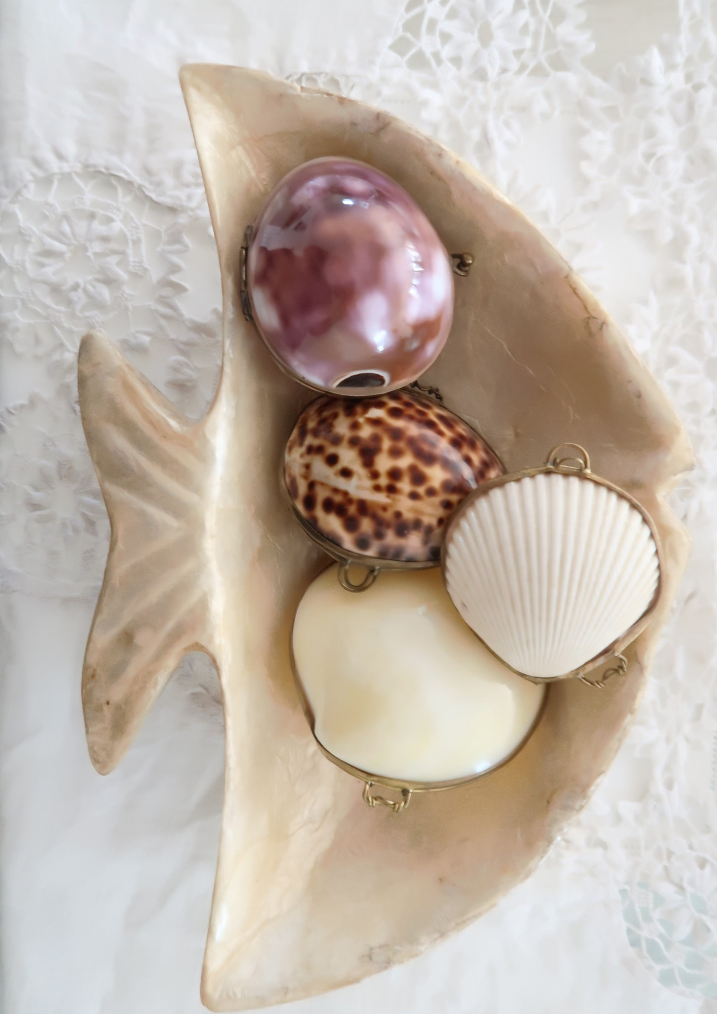 Plat à bijoux vintage poisson coquillage et nacre