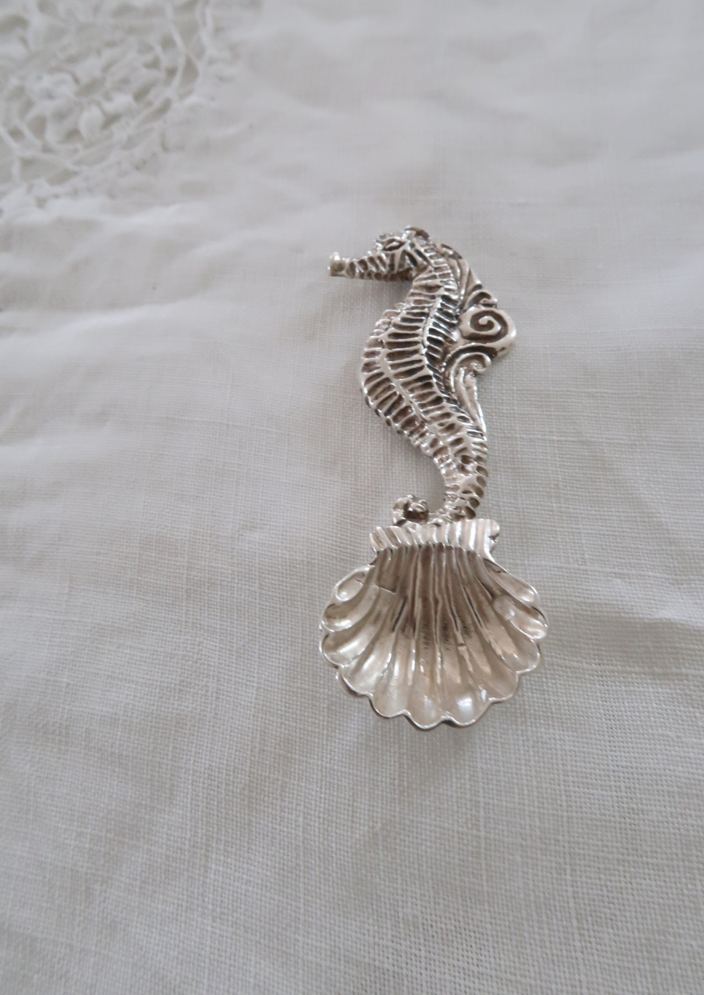 Ancienne petite cuillère en argent Hippocampe