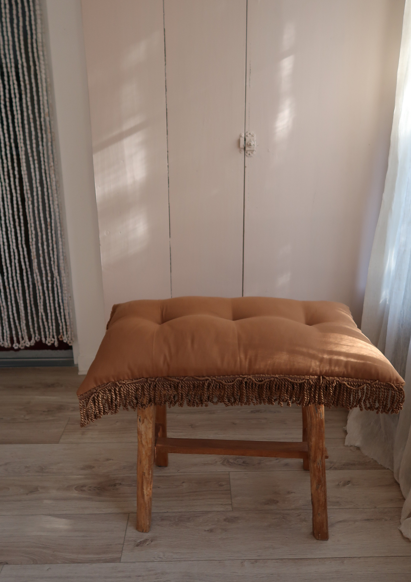 Coussin capitonné caramel 80cm